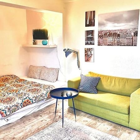 Panoramic Lil' Paris Apartment Bukares Bagian luar foto